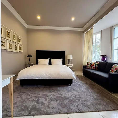 Schlosspalais Appartement *